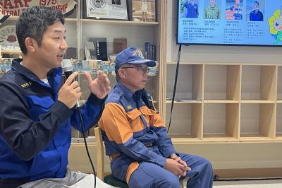 町長が話す様子