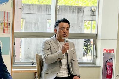 岡本氏