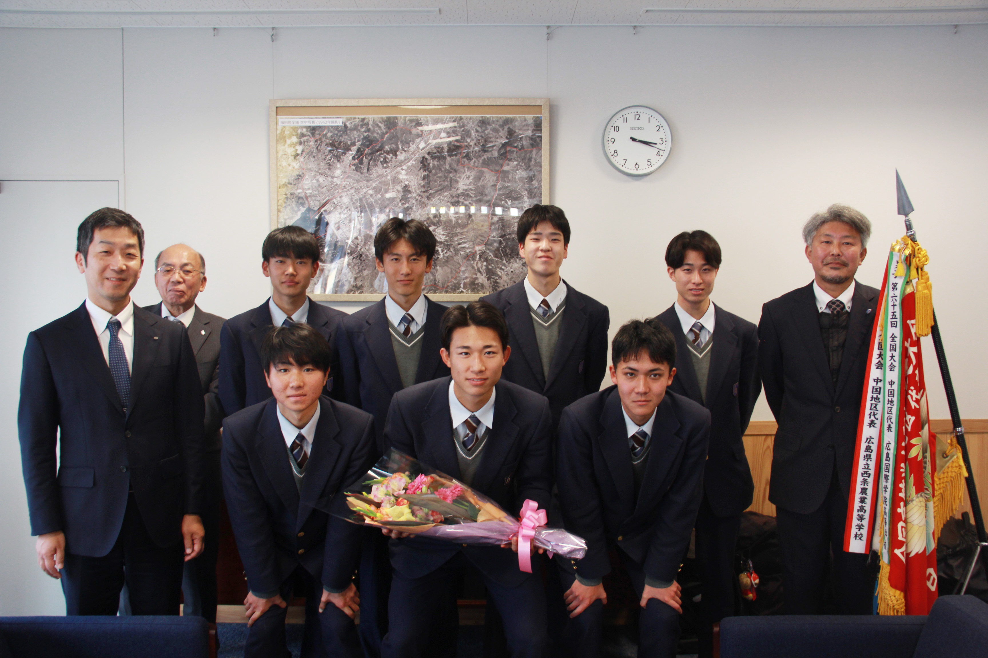 国際学院高等学校陸上部が来庁！その1