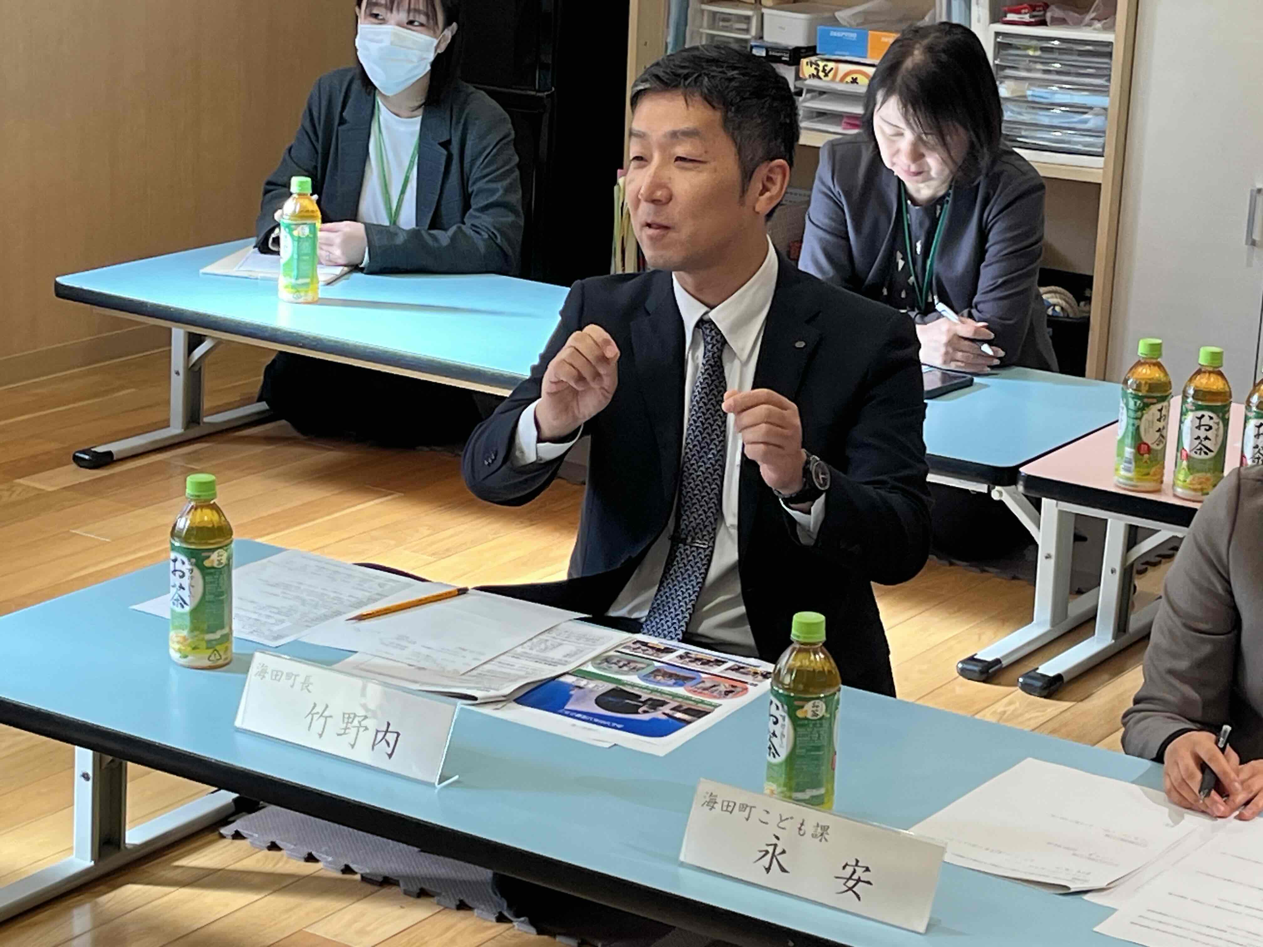 町長が発言中の写真