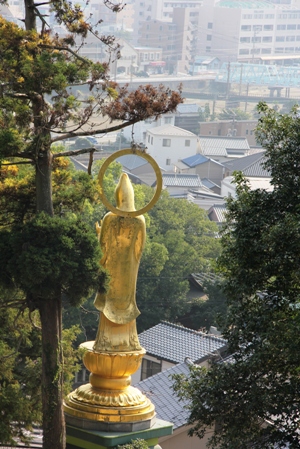 2012年9月13日撮影したひまわり観音