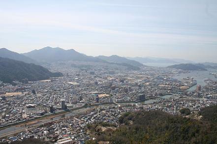 2011年3月18日に撮影した日浦山の地獄岩最の先端で