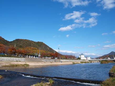 2010年11月23日に撮影した秋の瀬野川