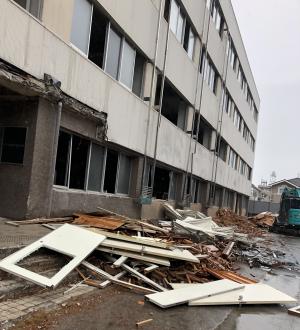 解体工事の様子