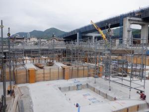 基礎工事