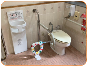 ひまわりプラザトイレの写真